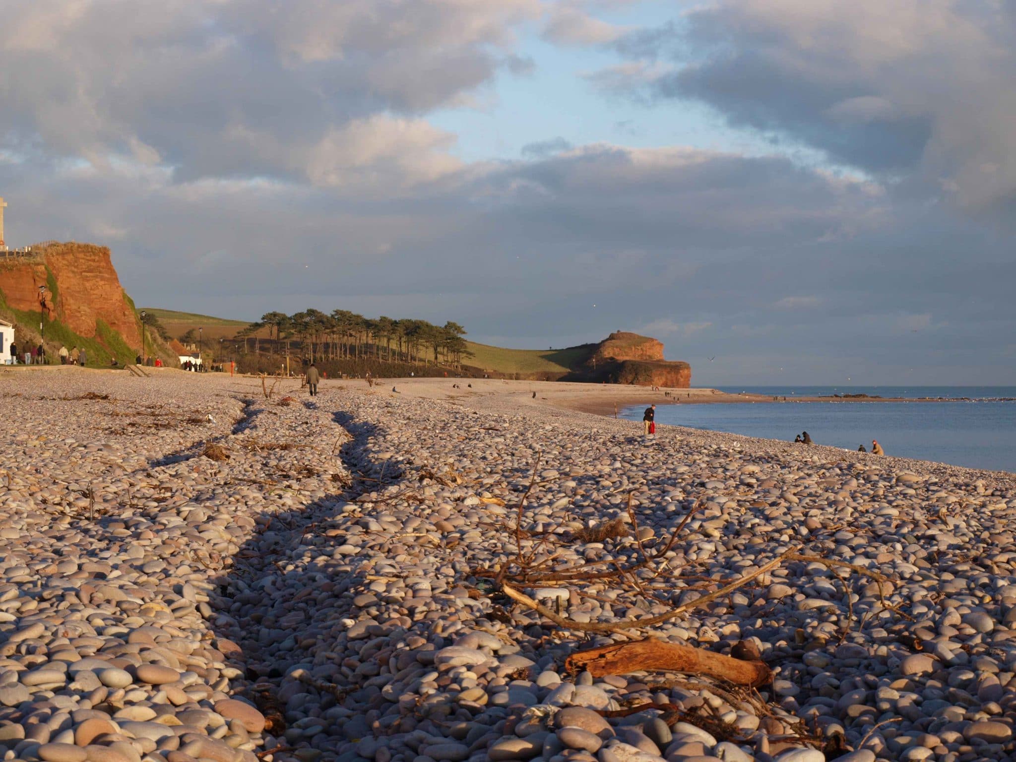 Photo of the view along the beach at Budleigh Salterton