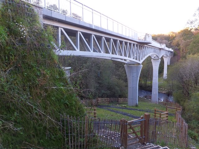 Photo of Gem Bridge across a valley and river on the Drakes Trail