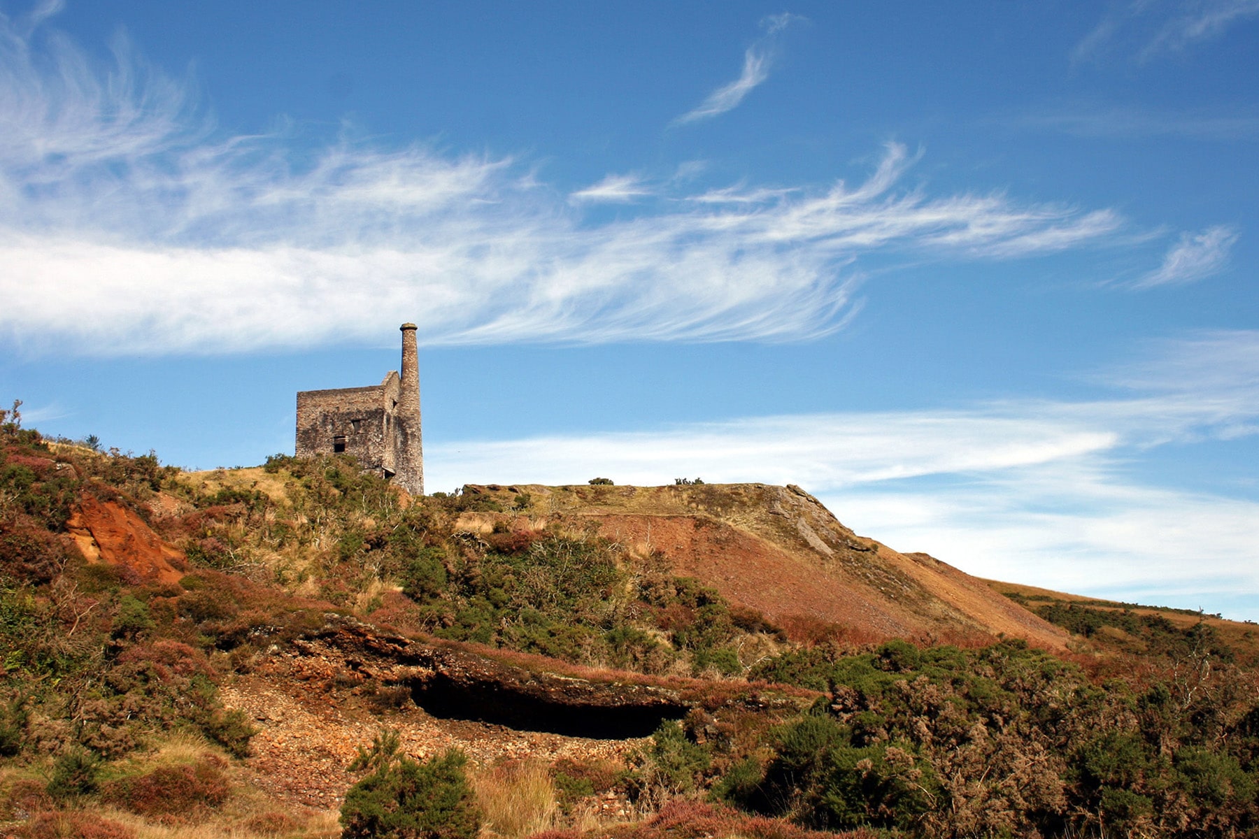 Landscape photo of mine buildings at Devon Great Consuls