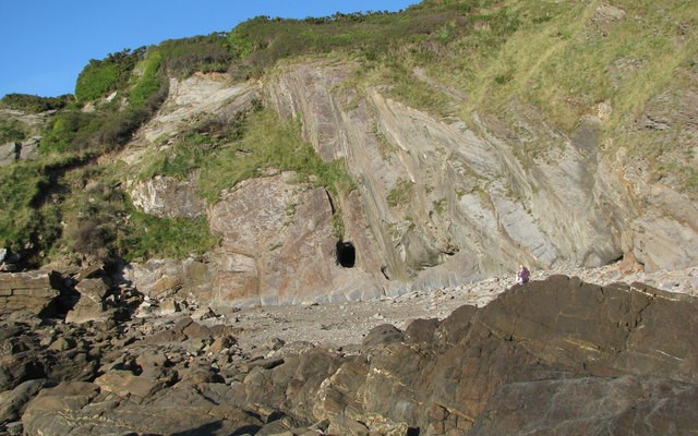 Photo of a rocky beach with cliffs at Combe Martin