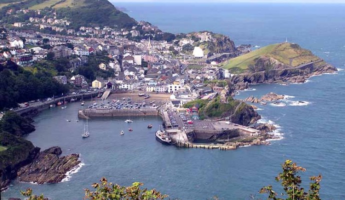 Photo of Ilfracombe taken from the cliffs above looking down to the harbour and town