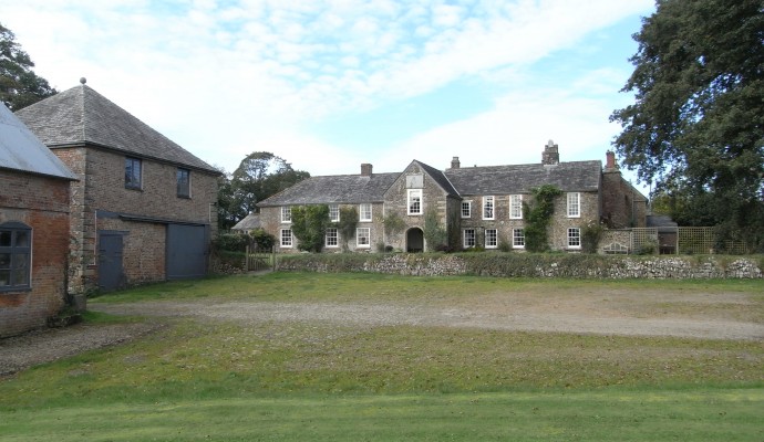 Photo of Tetcott Mano House and outbuildings