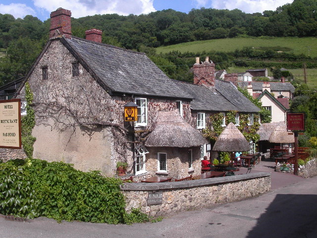 Photo of an old public house, The Mason Arms, at Branscombe